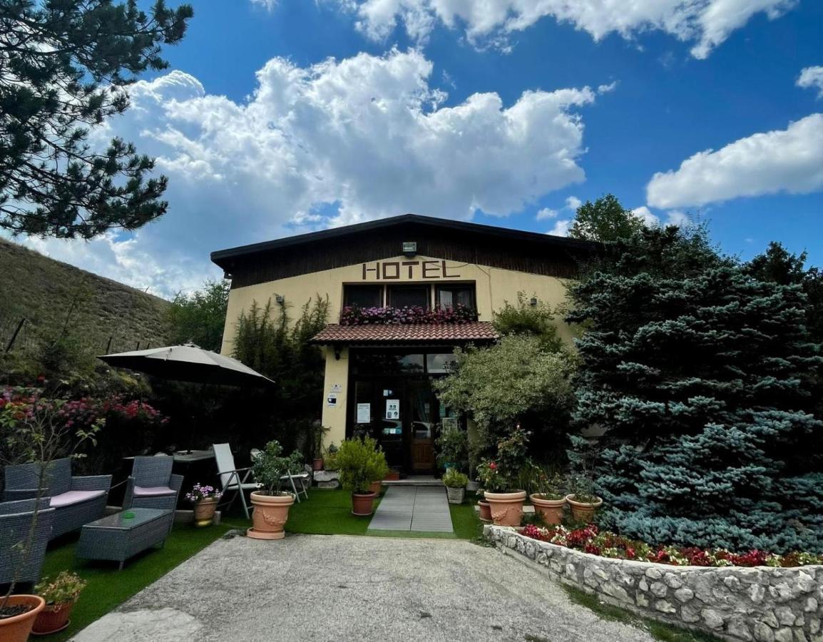 La Panoramica 89 Hotel Pescasseroli Exterior photo